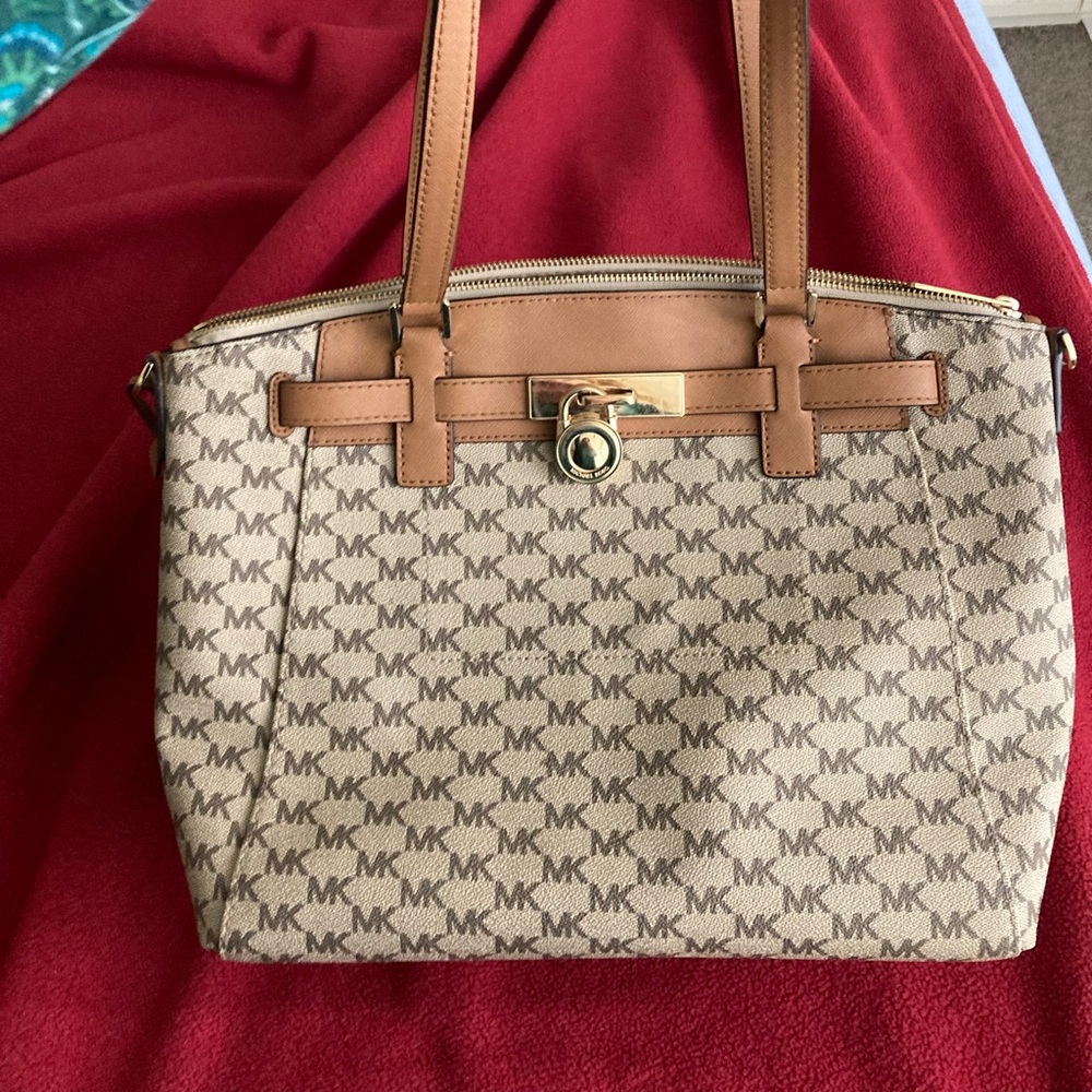 Michael Kors Shoulder Bag
